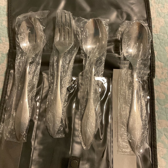 Serveware Set - Picture 6 of 12